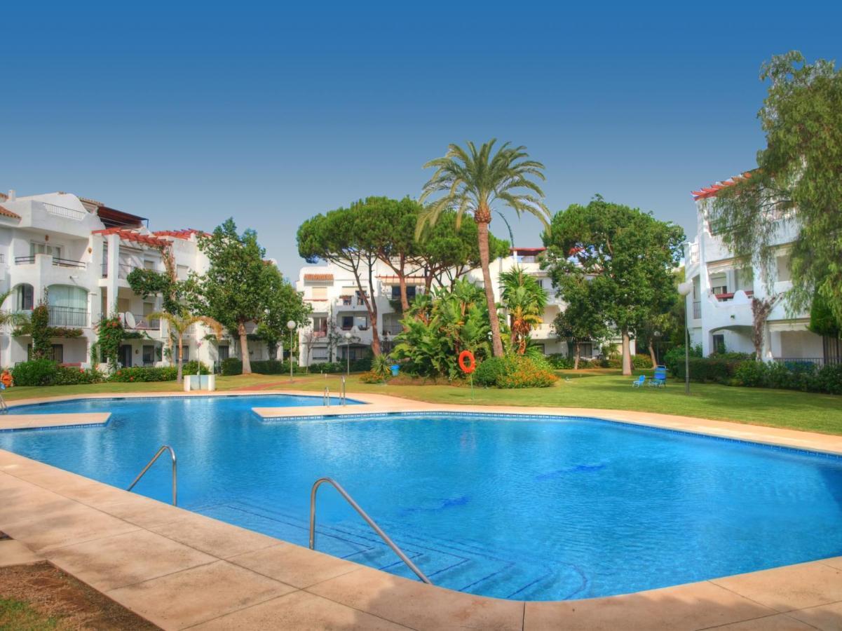 Sun Beach Apartment Estepona Exterior photo