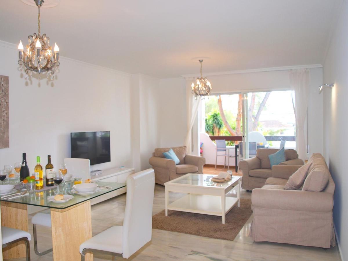 Sun Beach Apartment Estepona Exterior photo